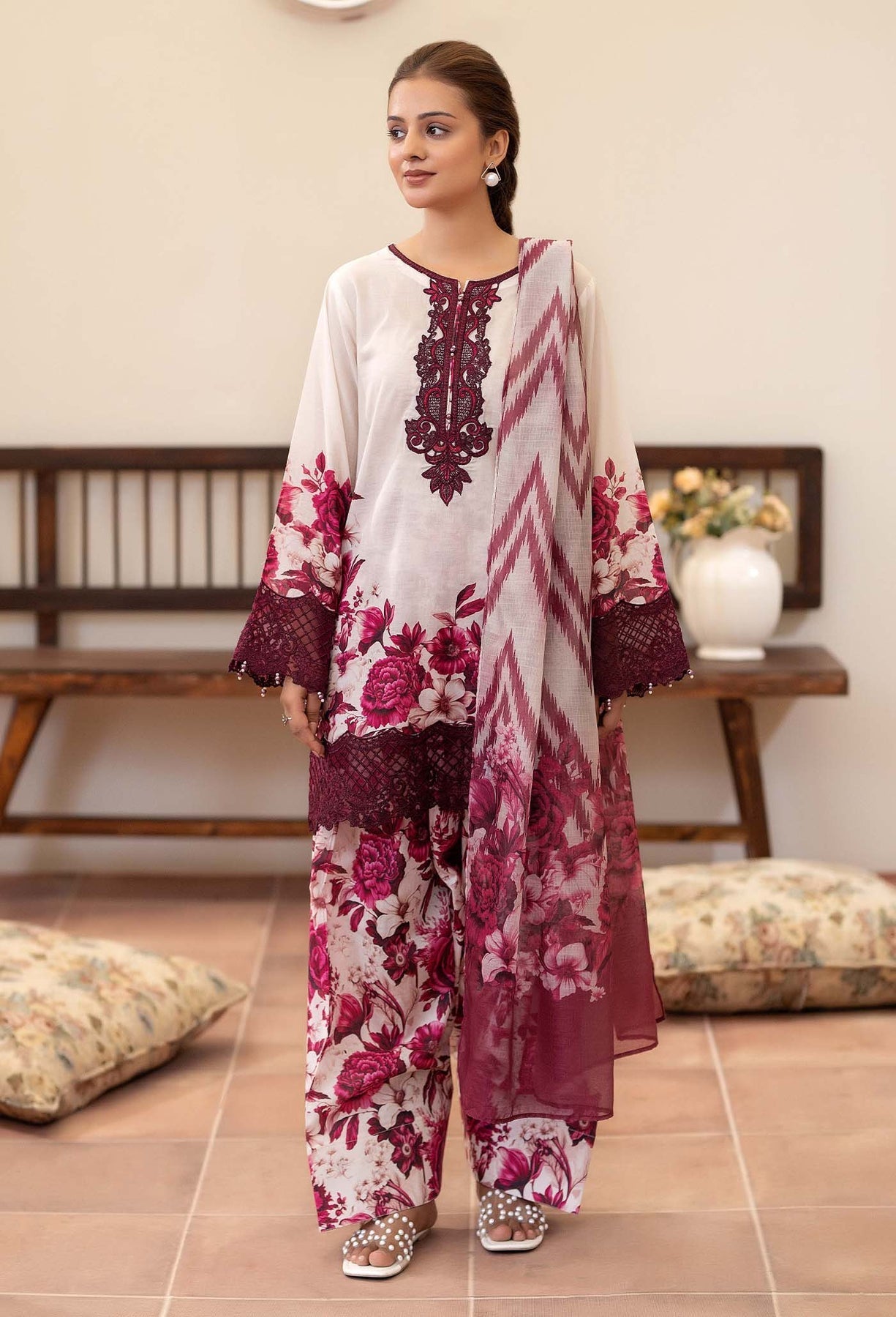 Adans Libas | Prints Eid Edit | 26676 XS White Lawn