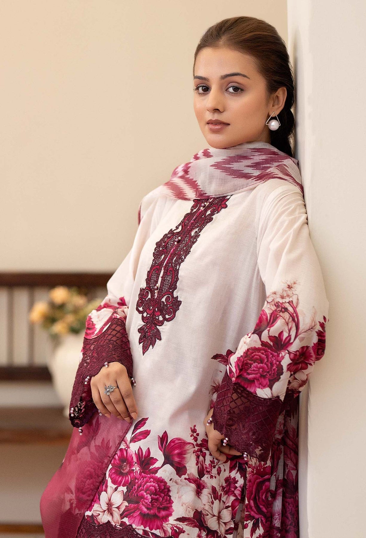 Adans Libas | Prints Eid Edit | 26676 L White Lawn
