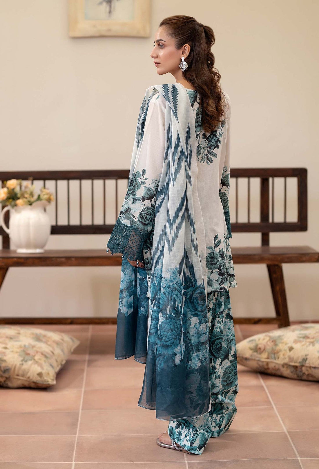 Adans Libas | Prints Eid Edit | 26678 XS White Lawn
