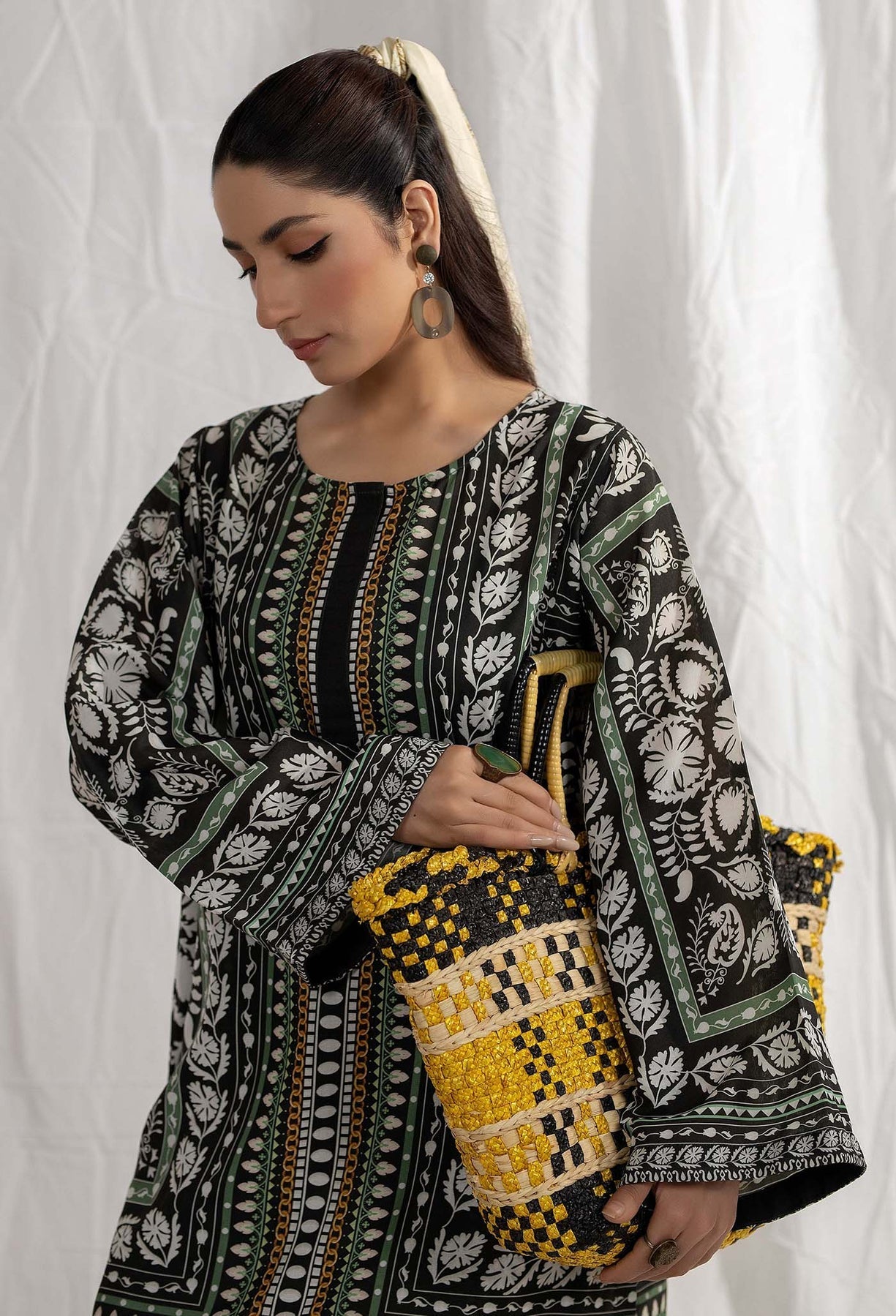 Adans Libas | Co Ords Sets | Co-Ord 2 M Black Lawn