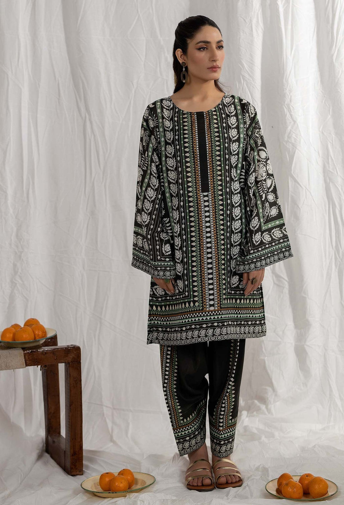 Adans Libas | Co Ords Sets | Co-Ord 2 XS Black Lawn
