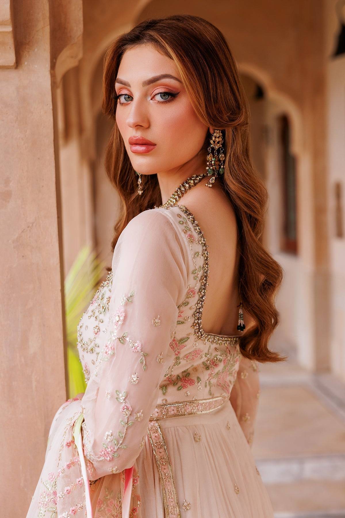 Mina Kashif | Shahbano Luxury Pret 24 | Jazmin - Pakistani Designer Dress - by Mina Kashif | Type: Luxury - 100% Original at Saira Sultan
