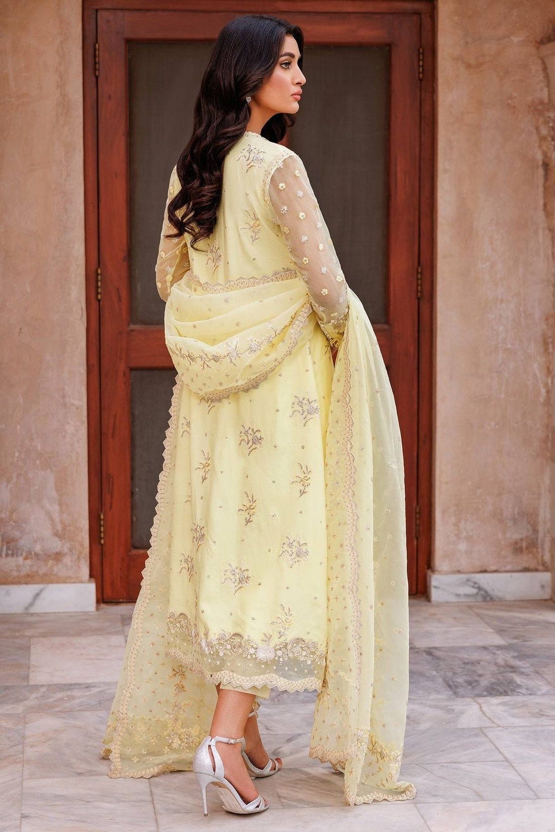 Mina Kashif | Shahbano Luxury Pret 24 | Abira - Pakistani Designer Dress - by Mina Kashif | Type: Luxury - 100% Original at Saira Sultan