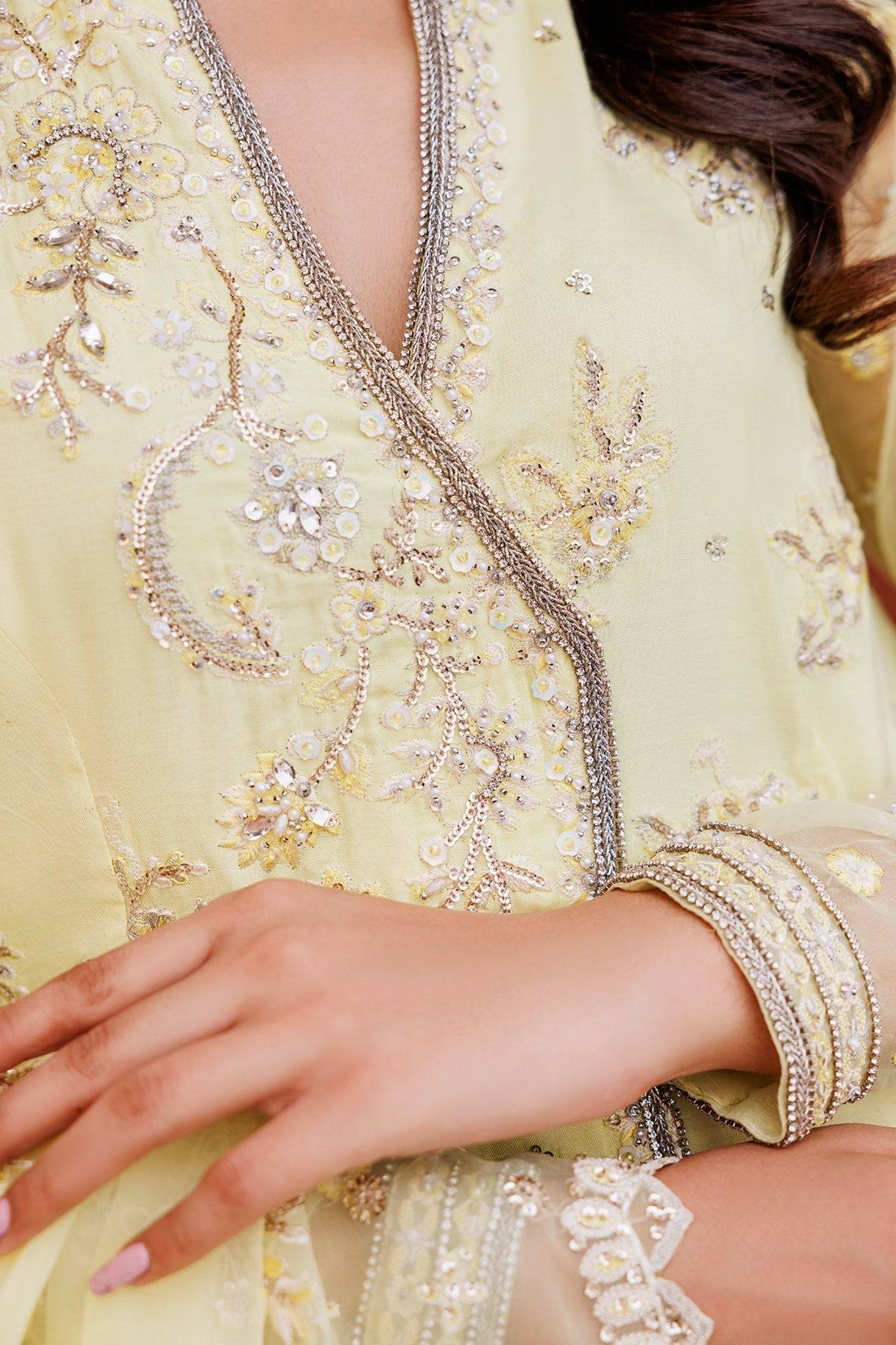 Mina Kashif | Shahbano Luxury Pret 24 | Abira - Pakistani Designer Dress - by Mina Kashif | Type: Luxury - 100% Original at Saira Sultan
