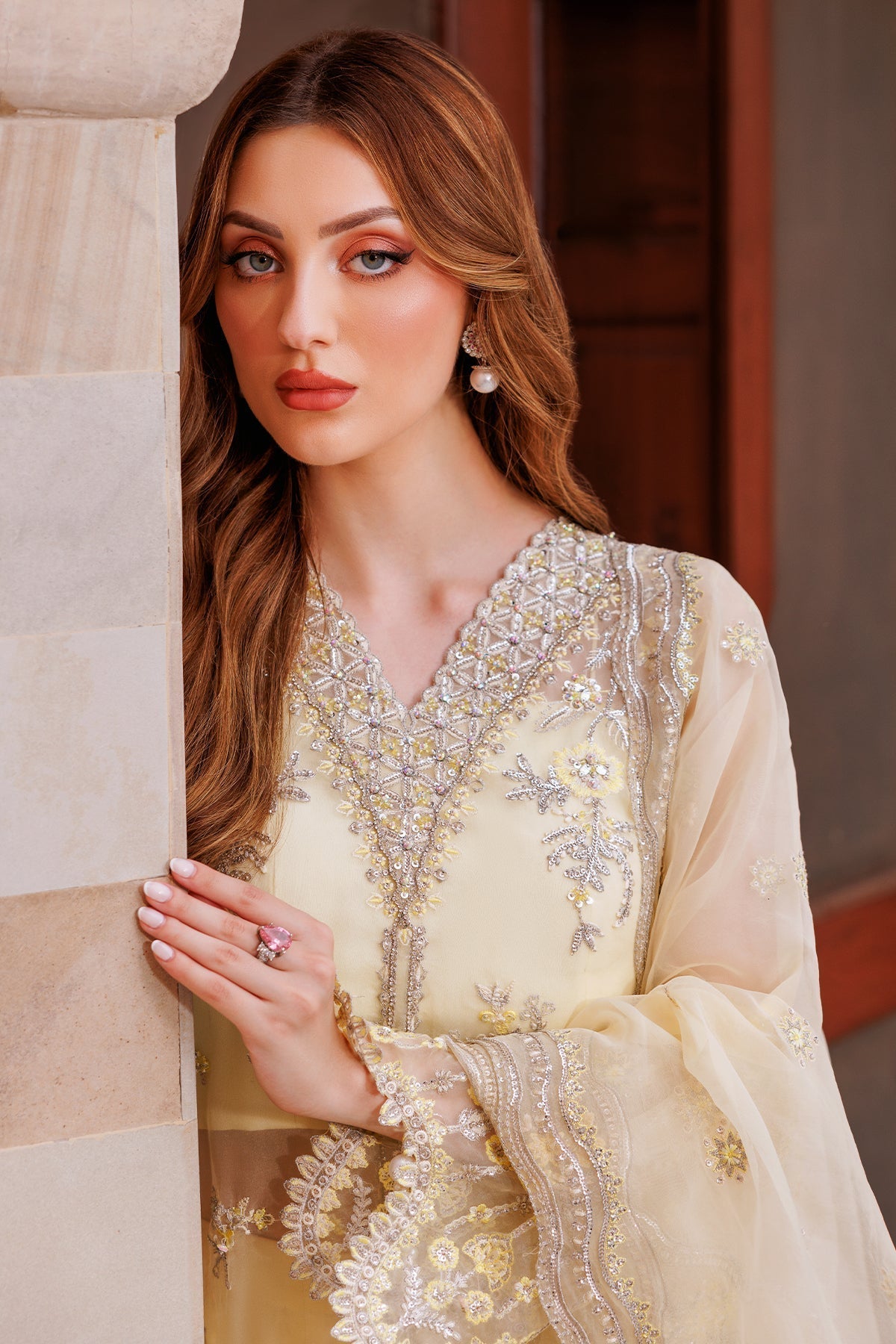 Mina Kashif | Shahbano Luxury Pret 24 | Reem - Pakistani Designer Dress - by Mina Kashif | Type: Luxury - 100% Original at Saira Sultan