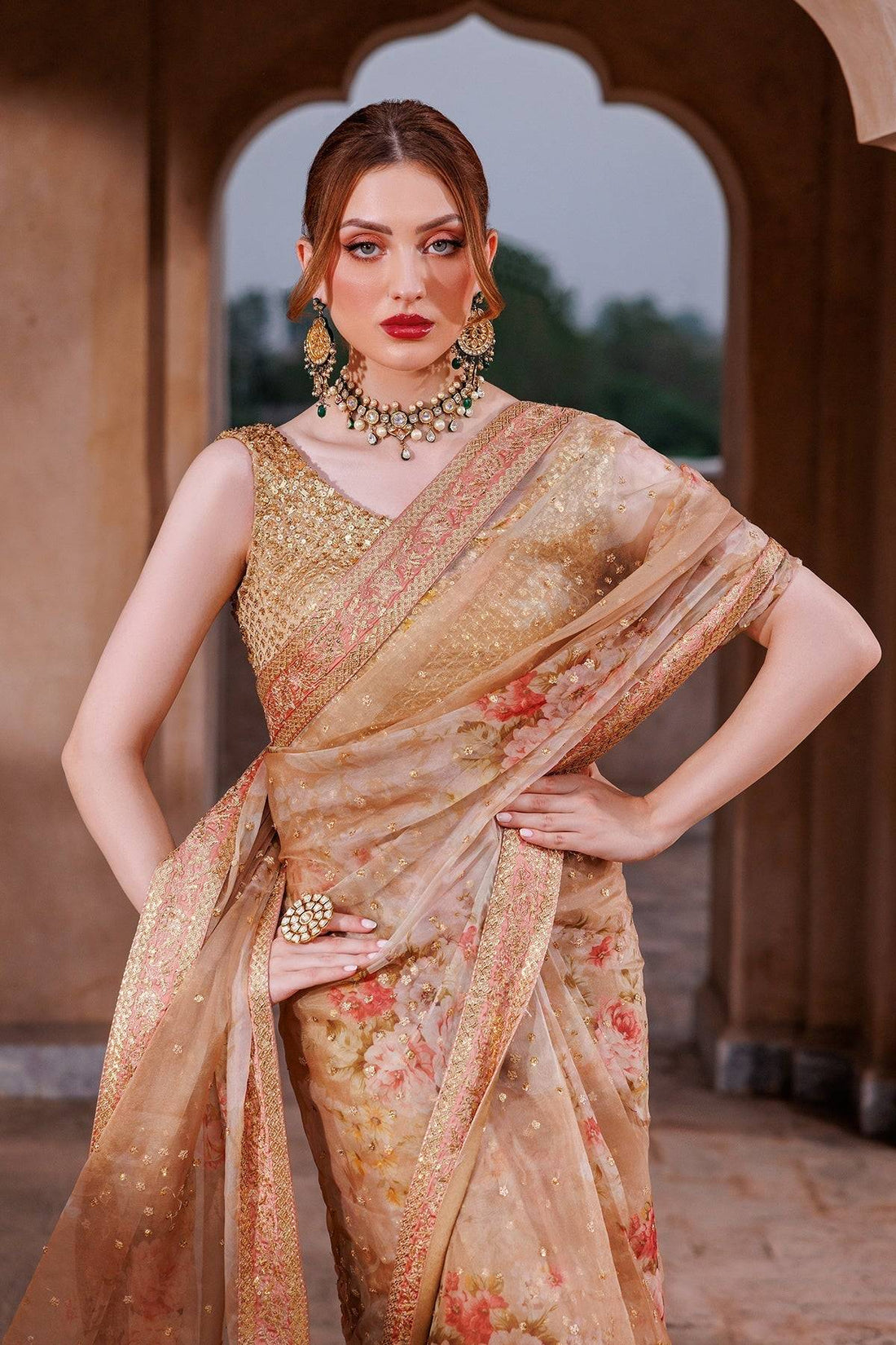 Mina Kashif | Shahbano Luxury Pret 24 | Zymal - Pakistani Designer Dress - by Mina Kashif | Type: Luxury - 100% Original at Saira Sultan
