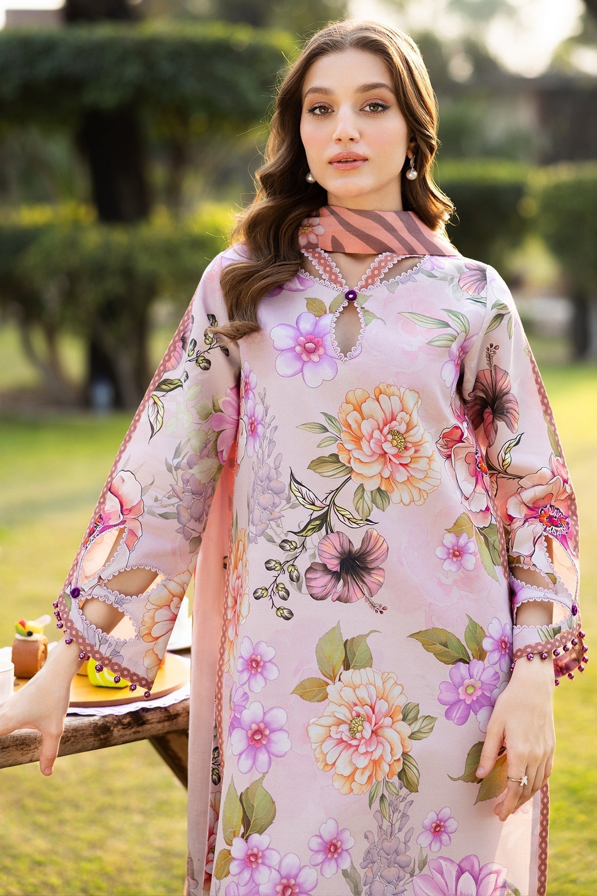 Alizeh | Sheen Lawn Prints 25 | AF-PL-6033-Tuscany M Light Pink Lawn
