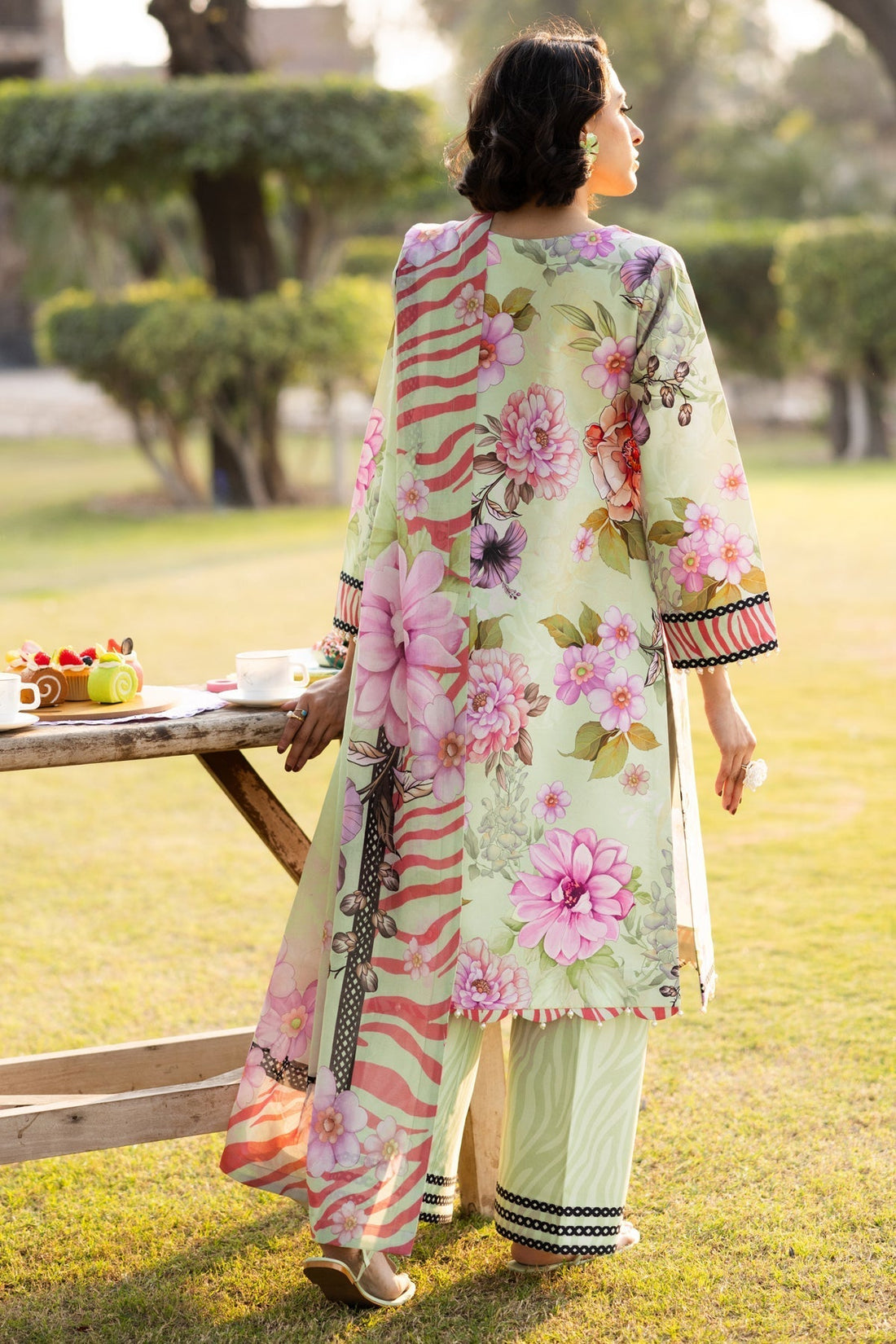 Alizeh | Sheen Lawn Prints 25 | AF-PL-6034-Cleo XS Mint Green Lawn