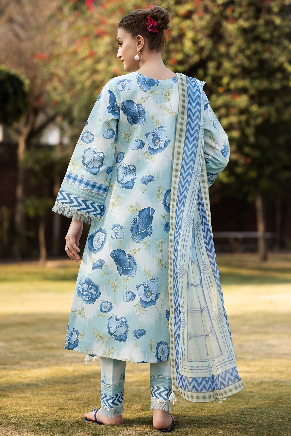 Alizeh | Sheen Lawn Prints 25 | AF-PL-6031-Laya XS Ice Blue Lawn