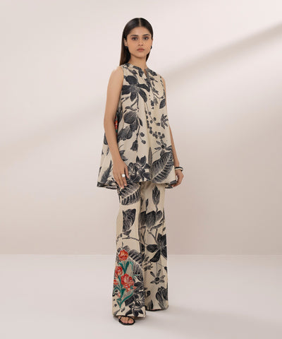 Sapphire | Eid Collection | D113 - Pakistani Designer Dress - by Sapphire | Type: Luxury - 100% Original at Saira Sultan