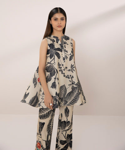 Sapphire | Eid Collection | D113 - Pakistani Designer Dress - by Sapphire | Type: Luxury - 100% Original at Saira Sultan