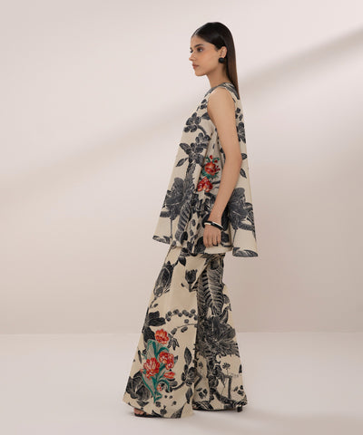 Sapphire | Eid Collection | D113 - Pakistani Designer Dress - by Sapphire | Type: Luxury - 100% Original at Saira Sultan