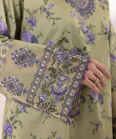 Sapphire | Eid Collection | D11 - Pakistani Designer Dress - by Sapphire | Type: Luxury - 100% Original at Saira Sultan