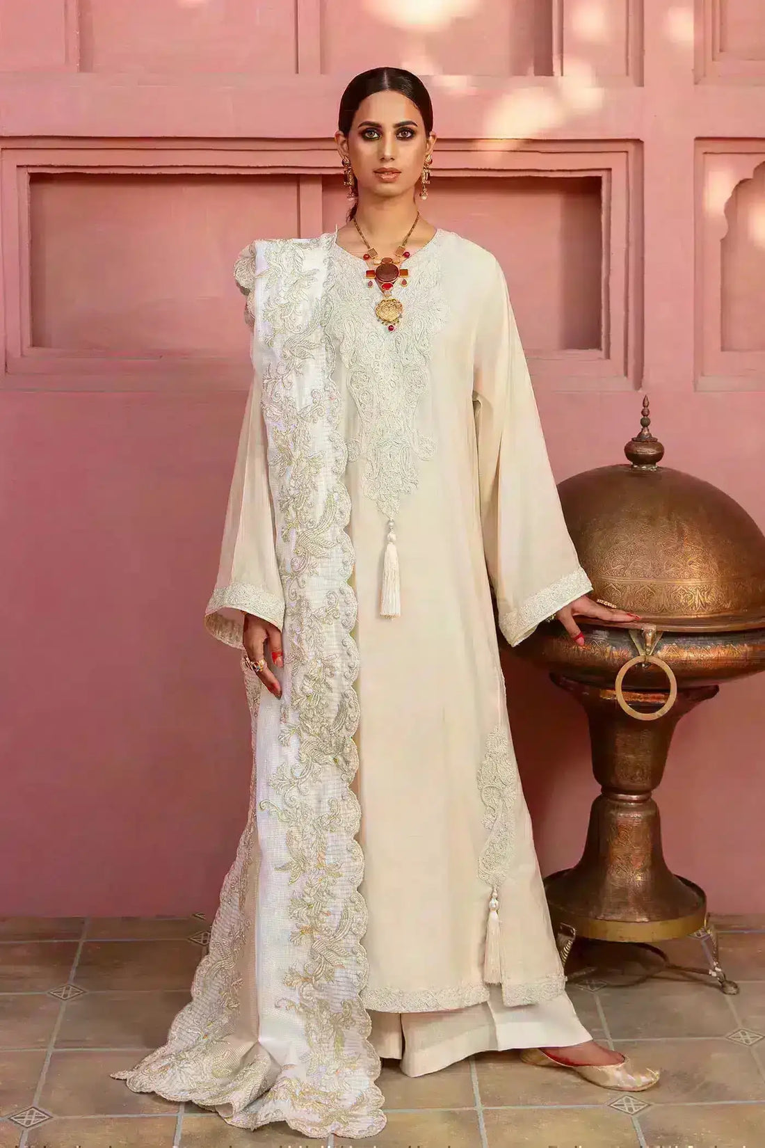Nilofer Shahid | Nur e Subh Formals | Naz - Pakistani Designer Dress - by Nilofer Shahid | Type: Formal - 100% Original at Saira Sultan