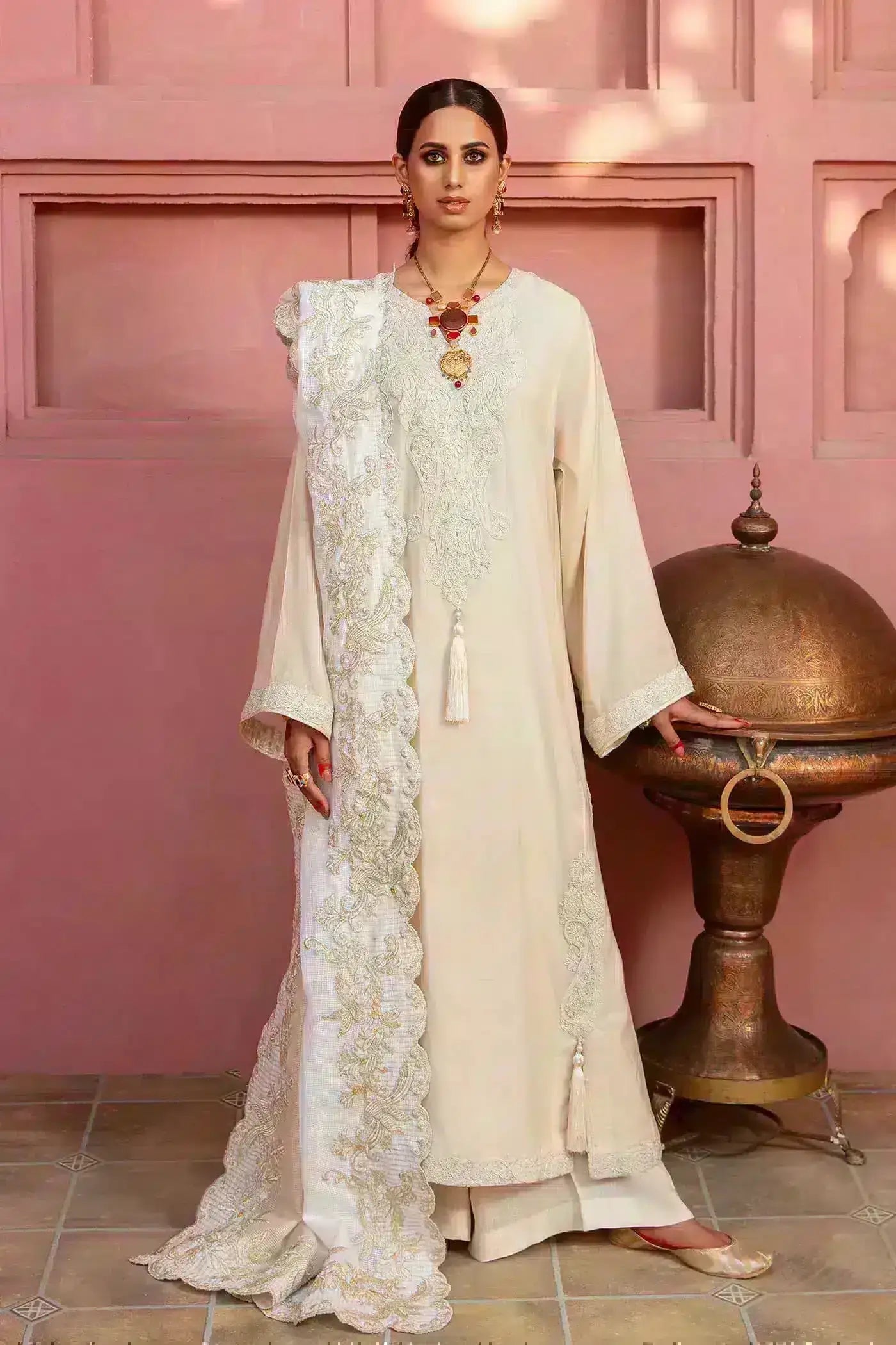 Nilofer Shahid | Nur e Subh Formals | Naz - Pakistani Designer Dress - by Nilofer Shahid | Type: Formal - 100% Original at Saira Sultan