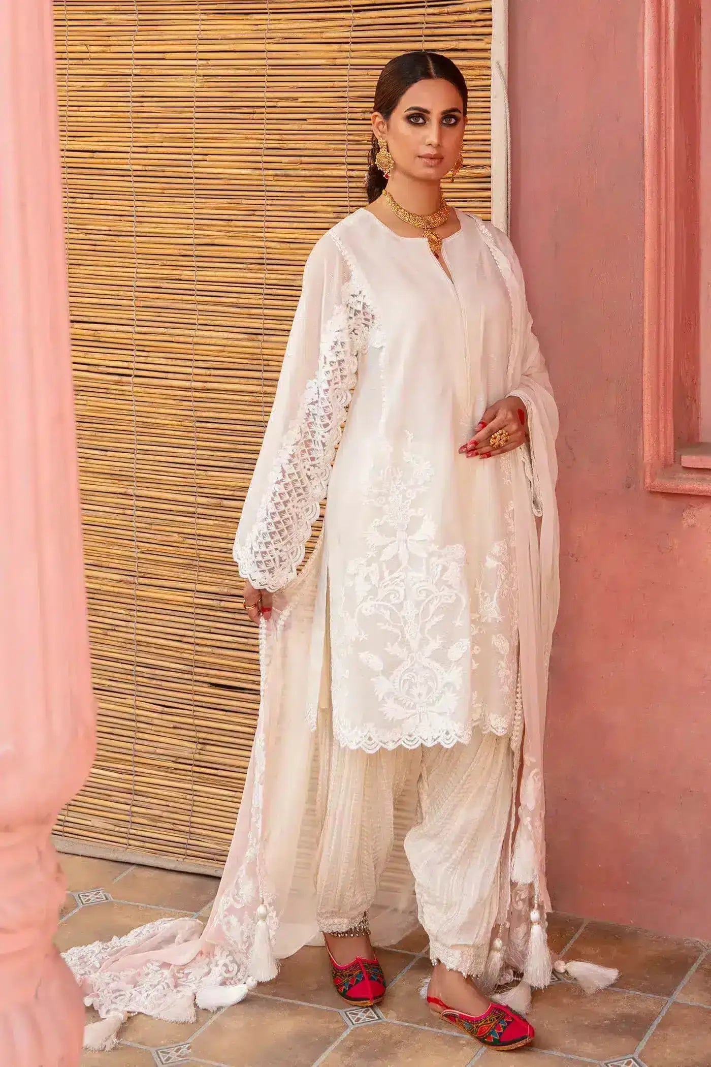 Nilofer Shahid | Nur e Subh Formals | Motiya - Pakistani Designer Dress - by Nilofer Shahid | Type: Formal - 100% Original at Saira Sultan
