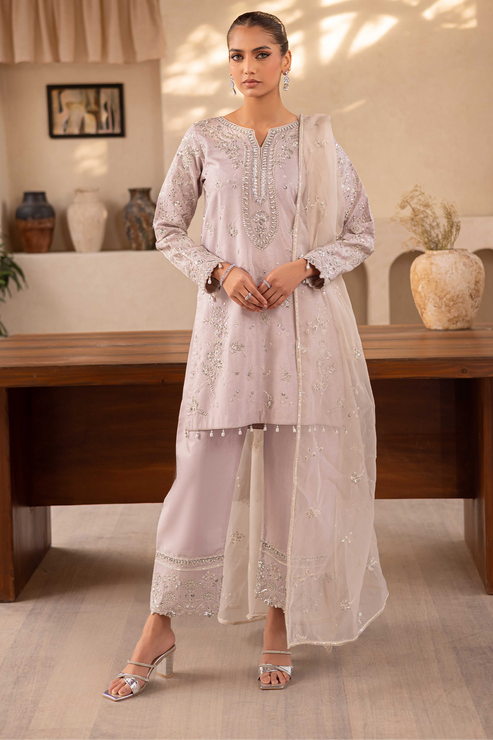 Emaan Adeel | Noore Festive Formals | YALINA XS Off White Raw Silk