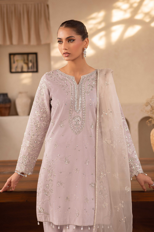 Emaan Adeel | Noore Festive Formals | YALINA L Off White Raw Silk