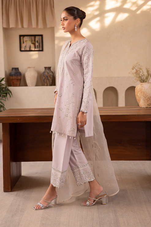 Emaan Adeel | Noore Festive Formals | YALINA XL Off White Raw Silk