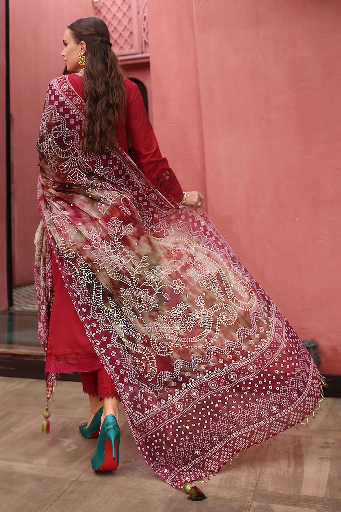 Nureh | Bazaar Lawn 25 | NE-109 XS Lawn Haute Red