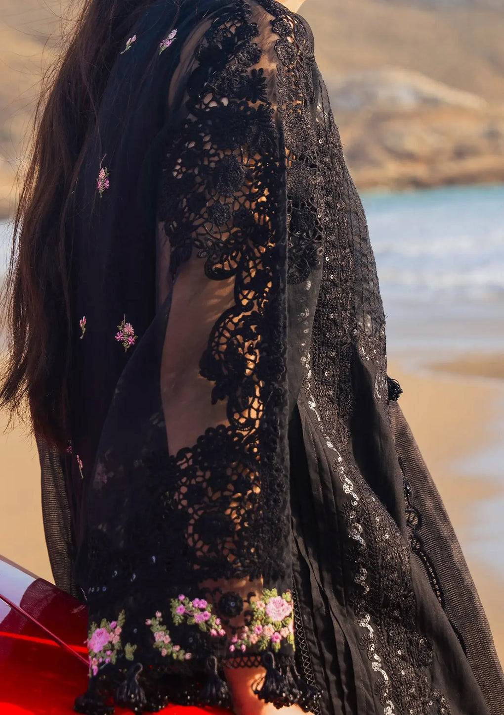 Elaf Premium | Hai Kuch Festive Lawn 24 | EHK-01A Mahnoor - Pakistani Designer Dress - by Elaf Premium | Type: Luxury - 100% Original at Saira Sultan
