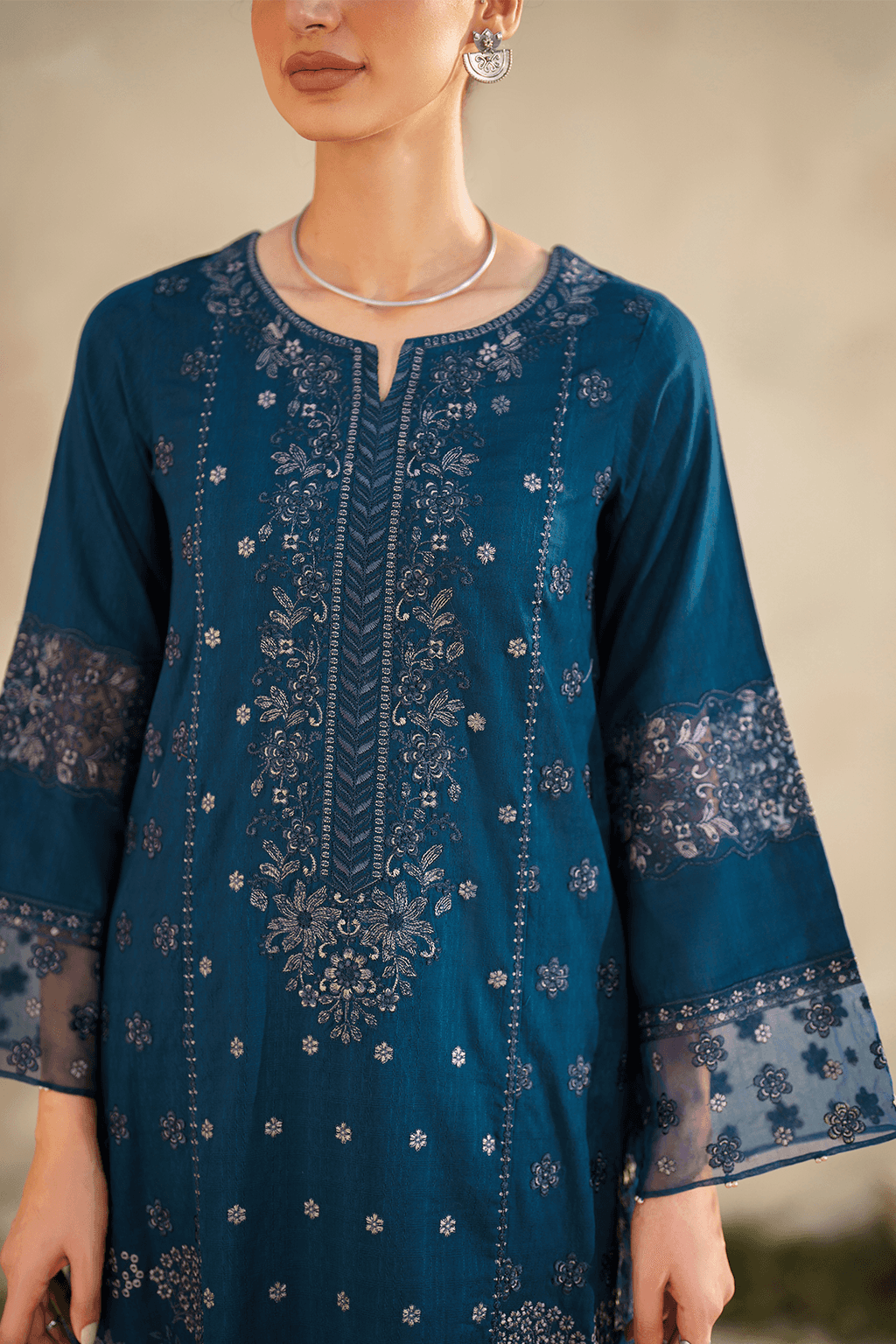 Iznik | Festive lawn 24 | SFL-01 - Pakistani Designer Dress - by Iznik | Type: Luxury - 100% Original at Saira Sultan