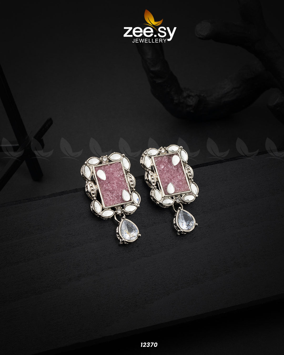 Agate Studs Earrings White