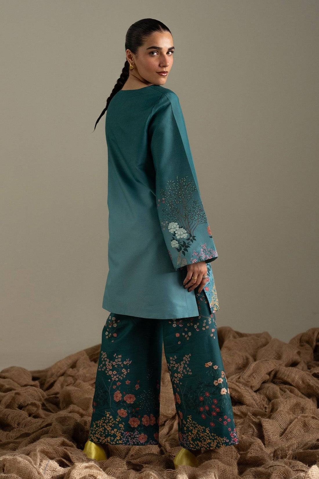 Afrozeh | Coords 25 | Frayed - Pakistani Designer Dress - by Afrozeh - Type : Ladies Clothes - 100% Original at Saira Sultan