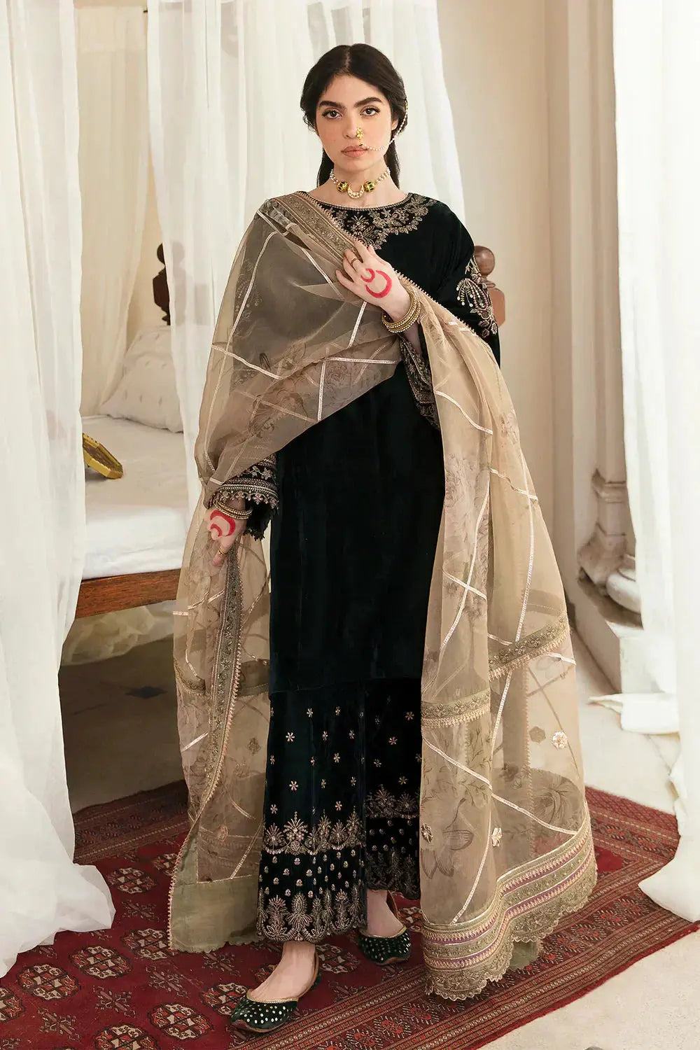 Baroque | Jahanara Luxury Velvet 23 | UF-249 - Pakistani Designer Dress - by Baroque | Type: Formal - 100% Original at Saira Sultan