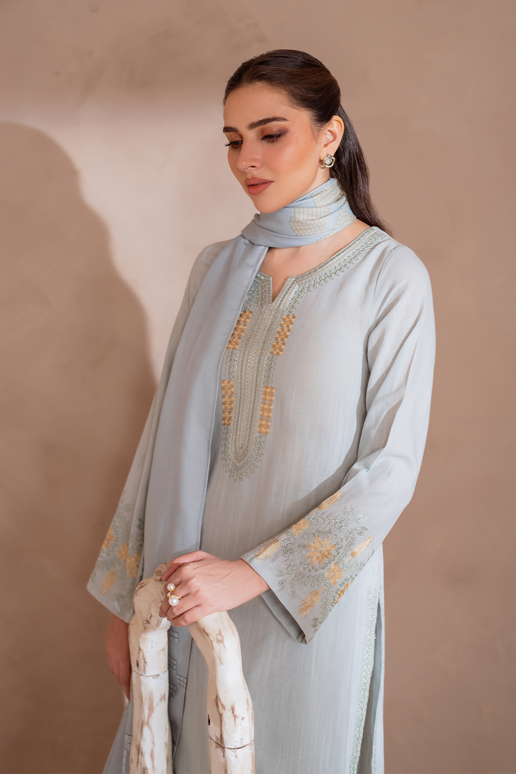 Iznik | Exclusive Winter | UE-369 L Gray Khaddar