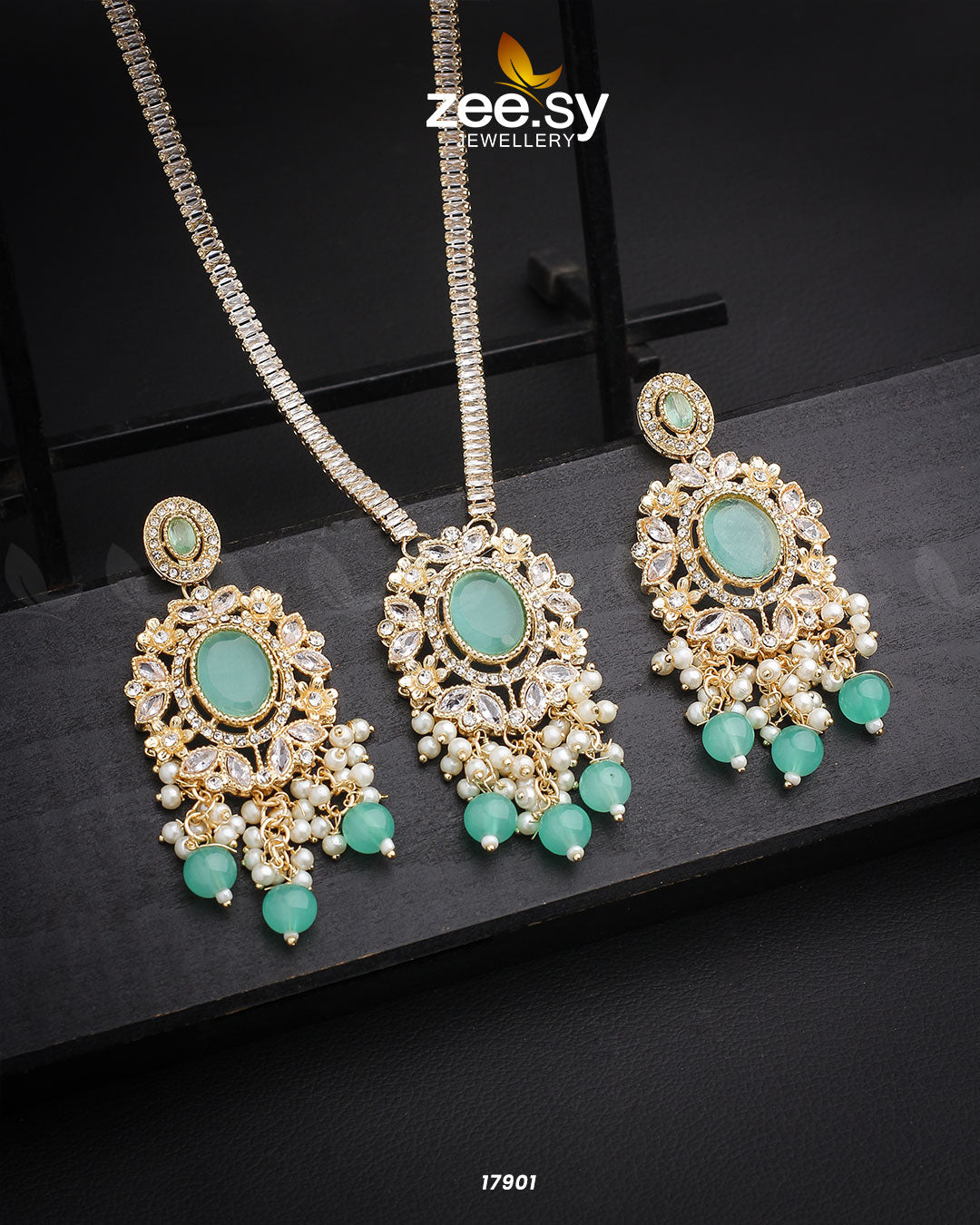 Adella's Necklace Golden Mint Green