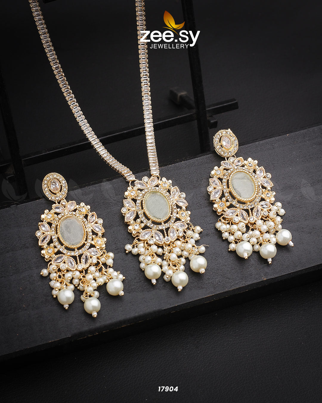 Adella's Necklace Golden White