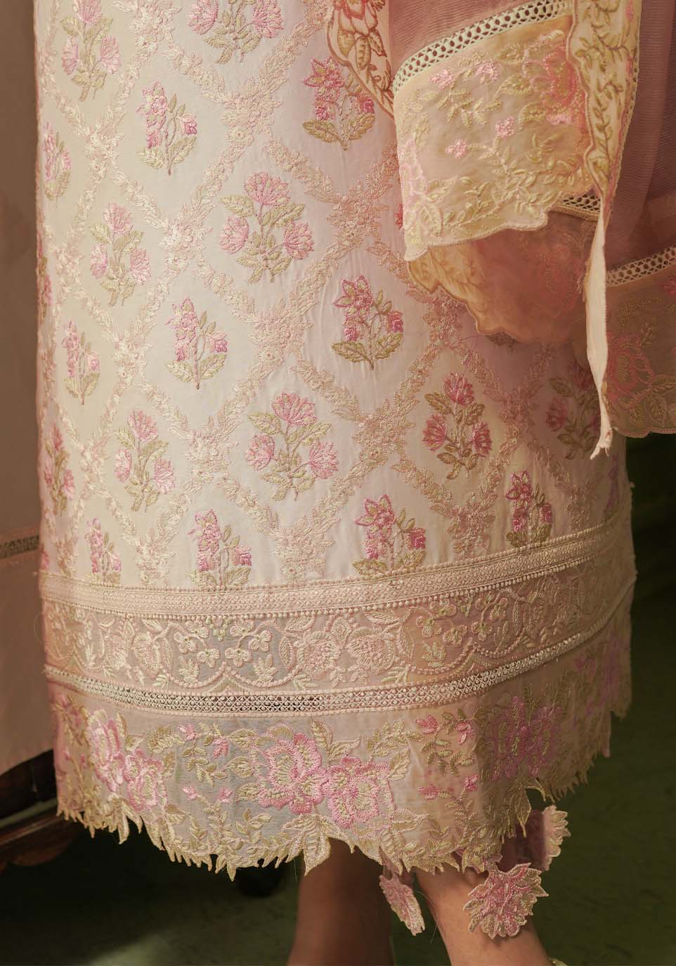Zarqash | Tresor Luxury Lawn 24 | ZQT 003 FLORA - Pakistani Designer Dress - by Zarqash | Type: Luxury - 100% Original at Saira Sultan