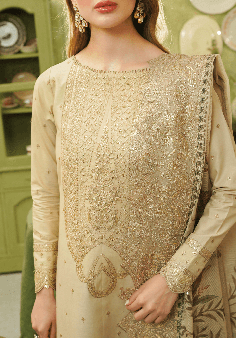 Zarqash | Tresor Luxury Lawn 24 | ZQT 0010 ALISA - Pakistani Designer Dress - by Zarqash | Type: Luxury - 100% Original at Saira Sultan
