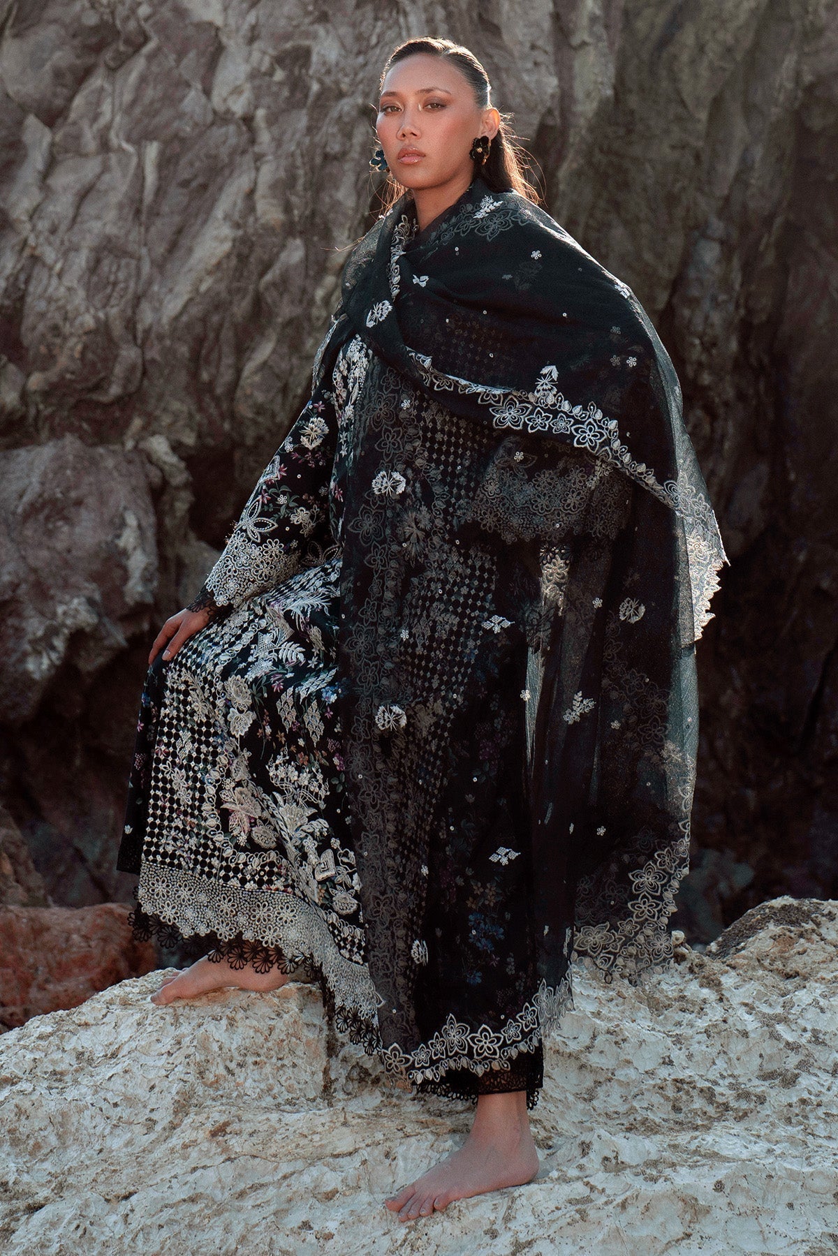 Afrozeh | Summer Together 25 | Saffron Jasper L Black Lawn