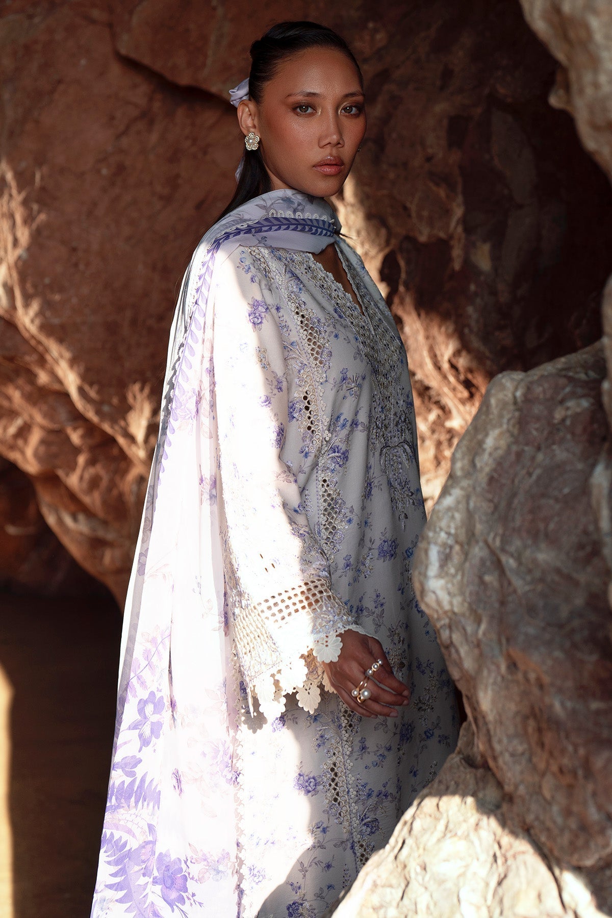 Afrozeh | Summer Together 25 | Zircon L White Lawn