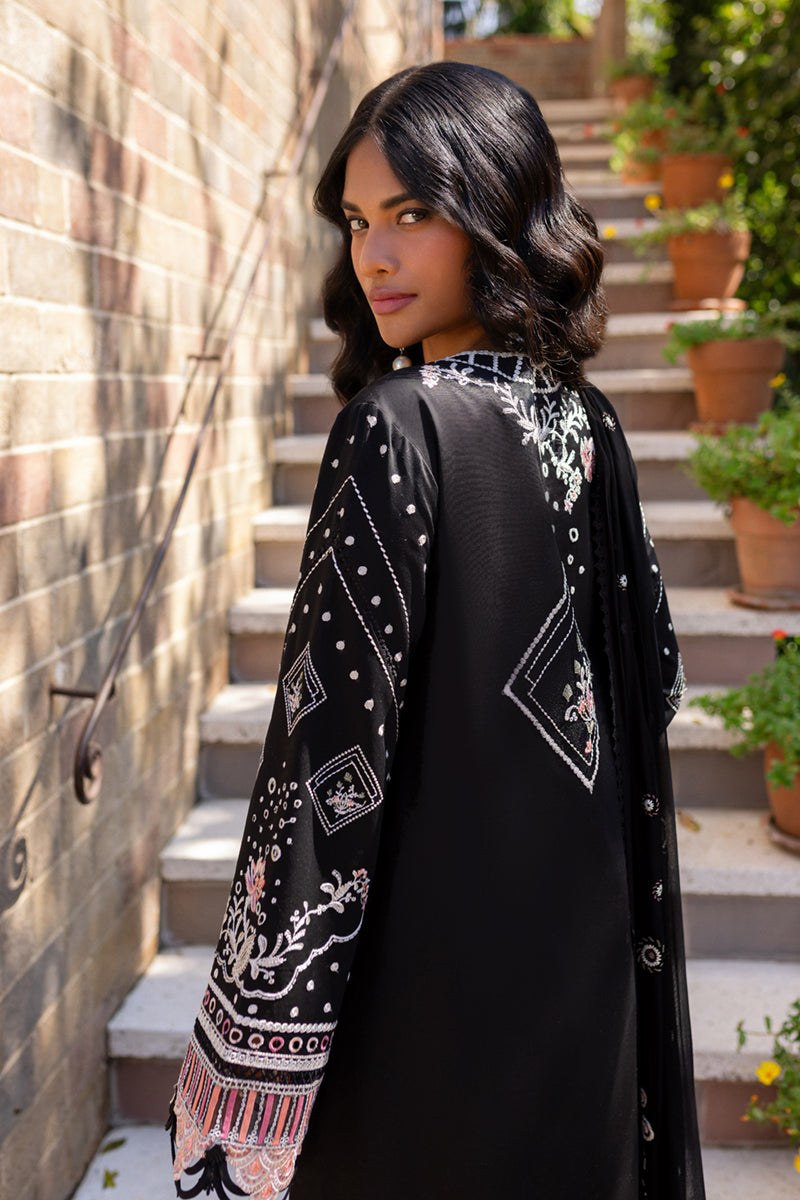 Qalamkar | Q Line Lawn 25 | QM-04 Gigi Custom Size Black Lawn