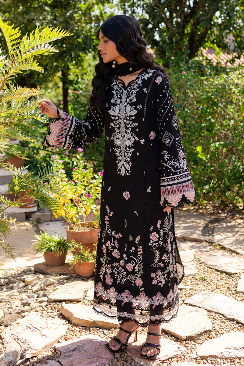 Qalamkar | Q Line Lawn 25 | QM-04 Gigi L Black Lawn
