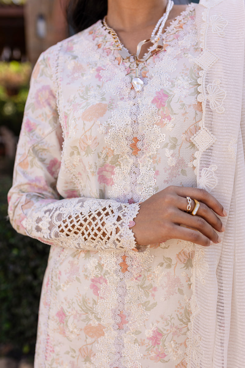 Qalamkar | Q Line Lawn 25 | QM-18 Feeha M White Lawn