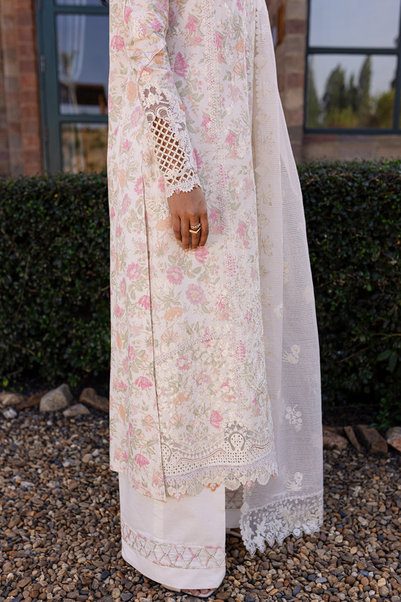 Qalamkar | Q Line Lawn 25 | QM-18 Feeha L White Lawn