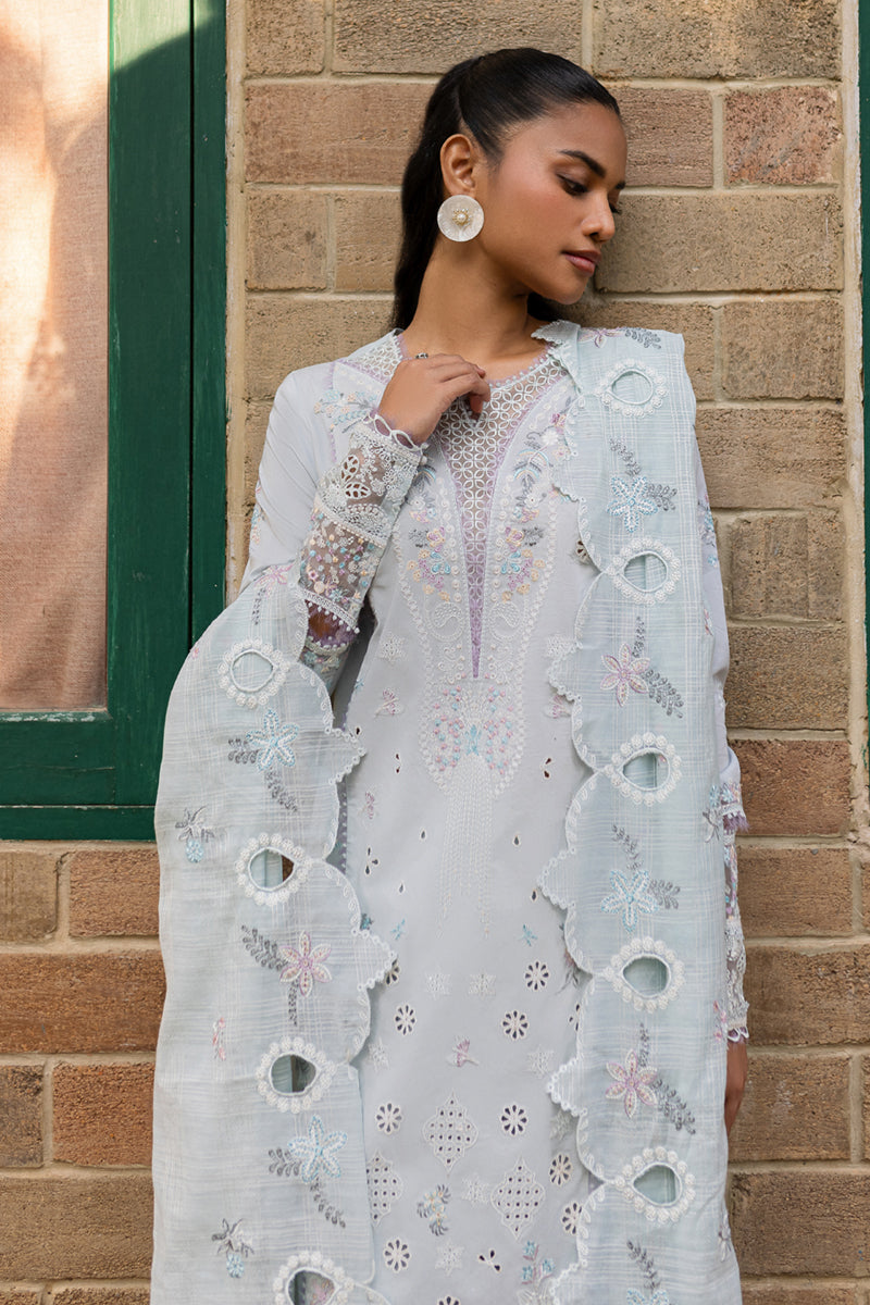 Qalamkar | Q Line Lawn 25 | QM-16 Lune XL Ice Blue Lawn