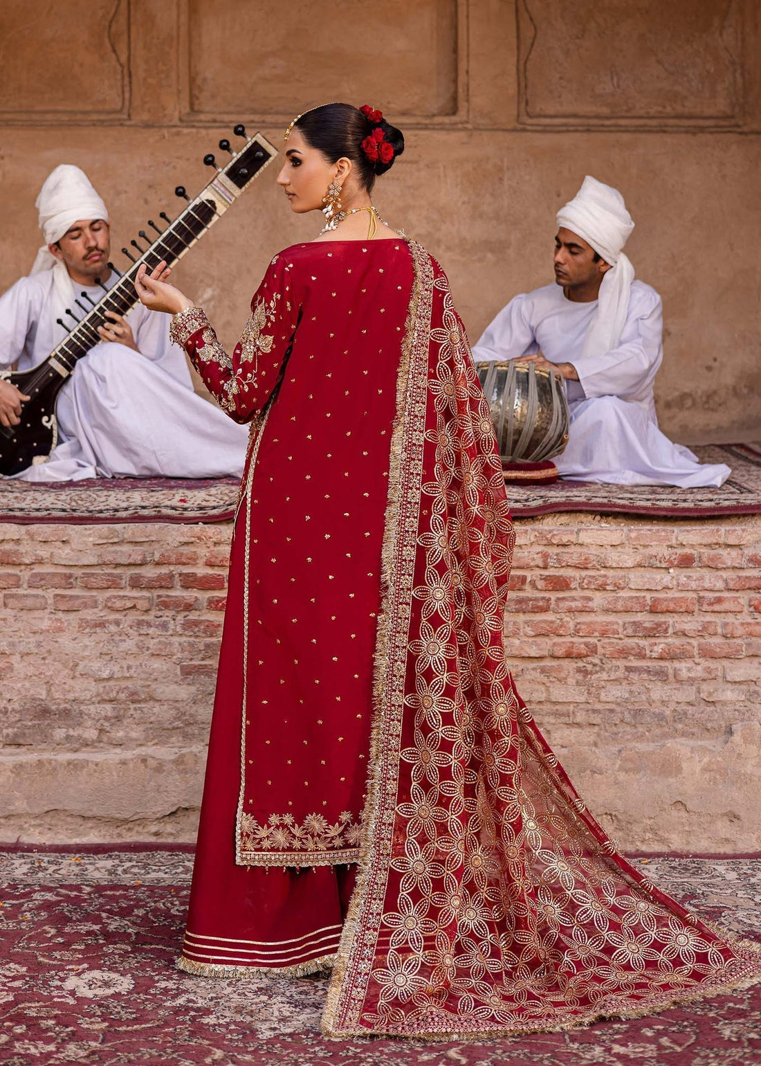 Akbar Aslam | Dastaan Luxury Formals | Arusa XS Red Tissue Silk