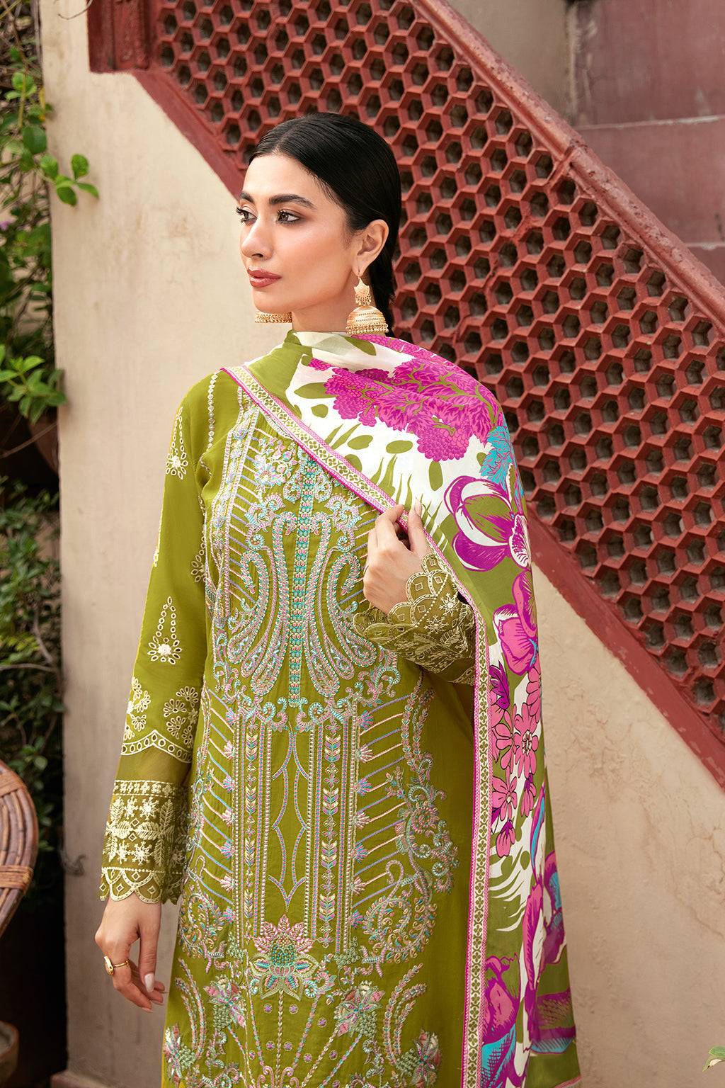 Ramsha | Mashaal Luxury Lawn | L-807 - Pakistani Designer Dress - by Ramsha | Type: Luxury - 100% Original at Saira Sultan