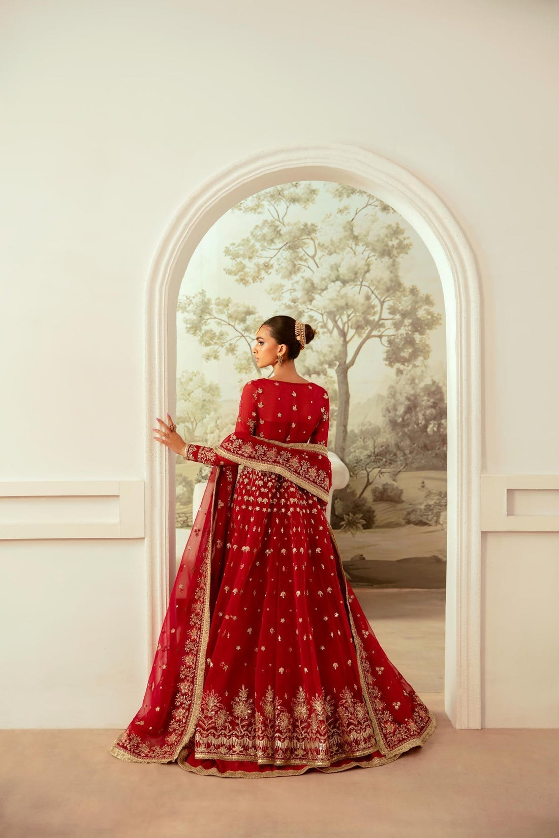 Akbar Aslam | Formal Pret | Sangre XS Red Organza