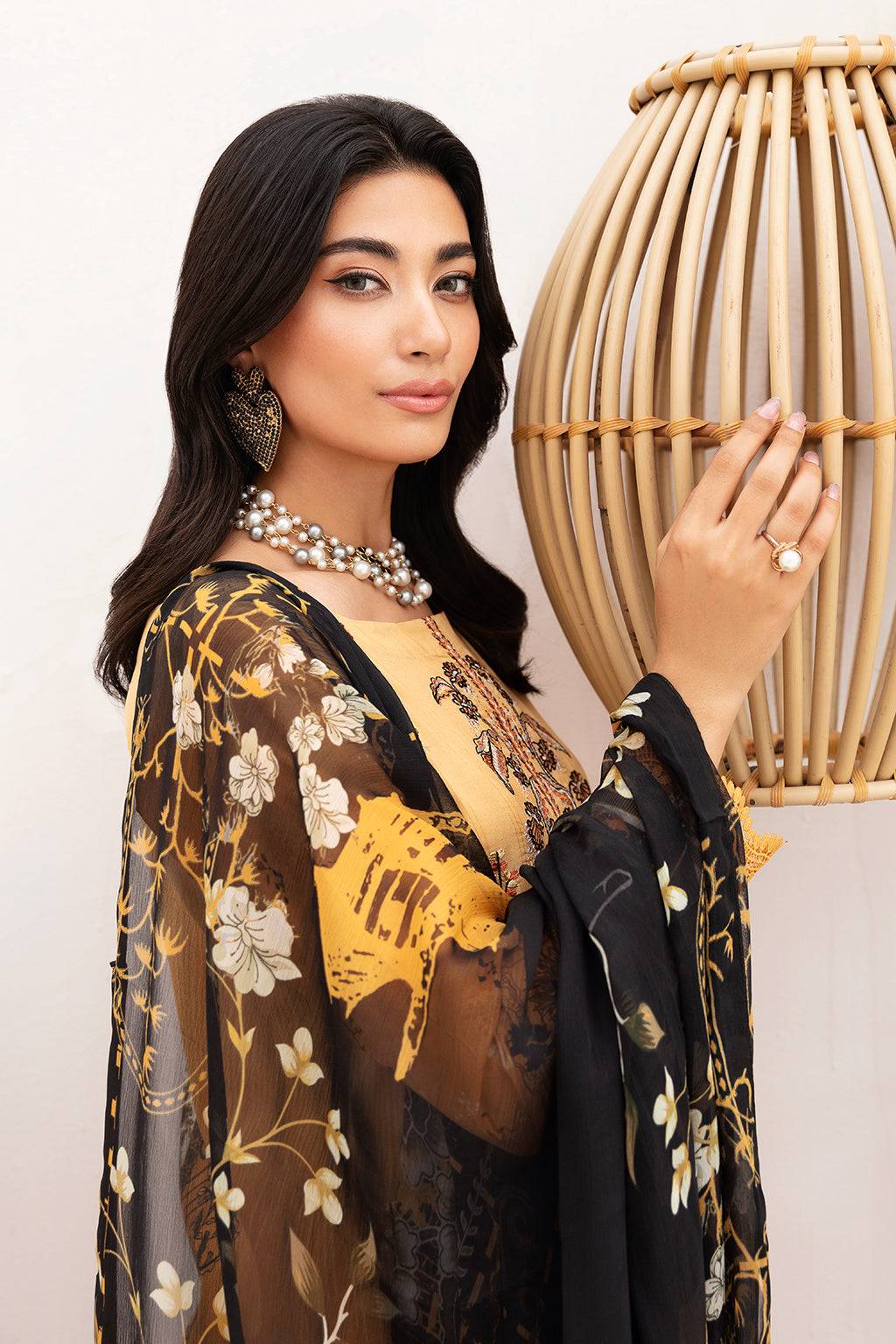 Ramsha | Mashaal Luxury Lawn | L-1111 - Pakistani Designer Dress - by Ramsha | Type: Luxury - 100% Original at Saira Sultan