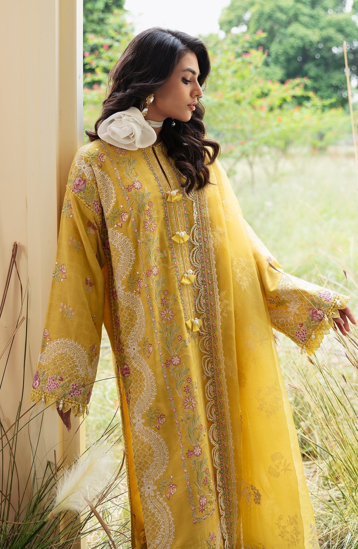 Zevk | Flora Festive Lawn | LUMANI