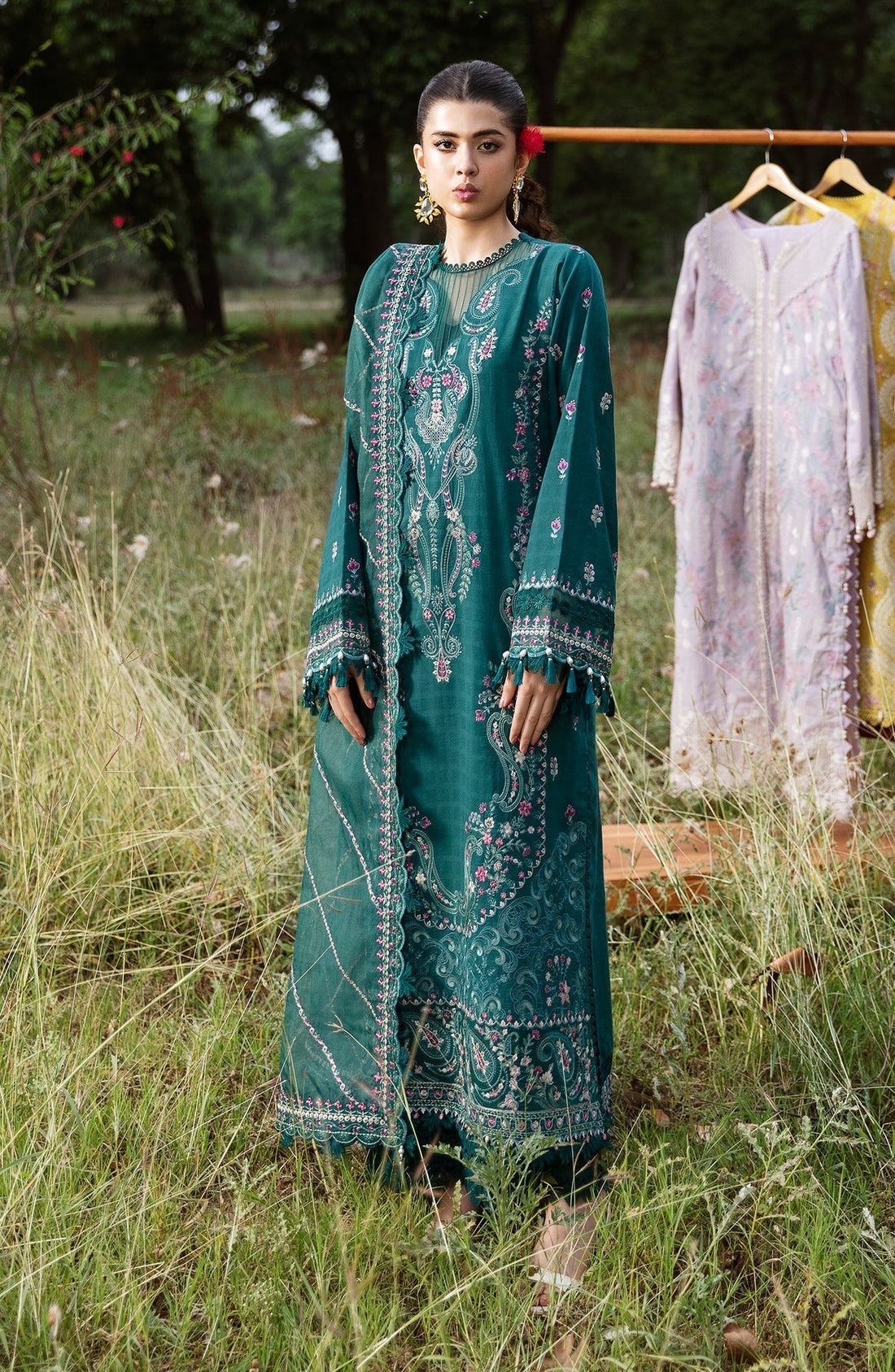 Zevk | Flora Festive Lawn | RELIC XS