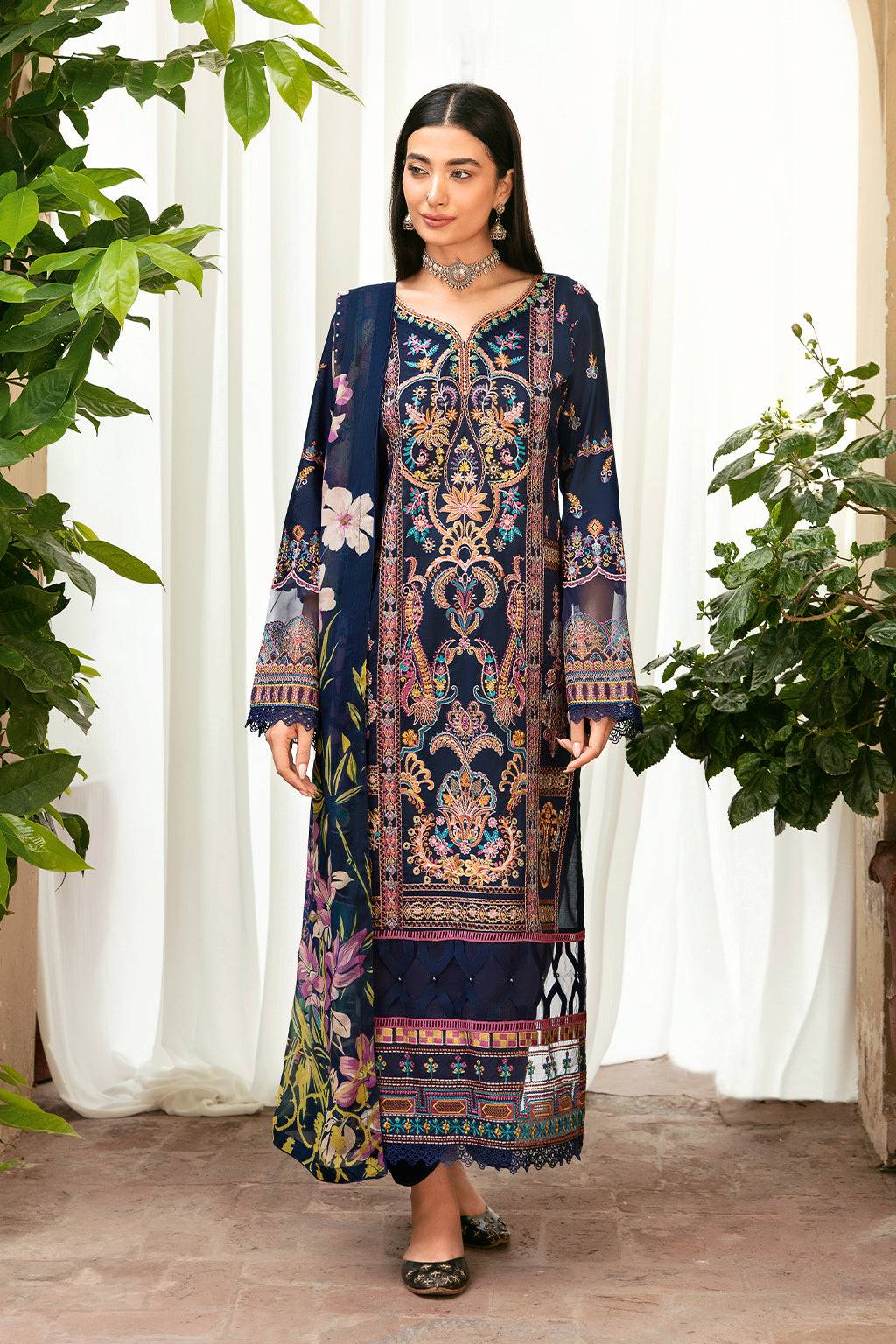 Ramsha | Mashaal Luxury Lawn | L-802 - Pakistani Designer Dress - by Ramsha | Type: Luxury - 100% Original at Saira Sultan