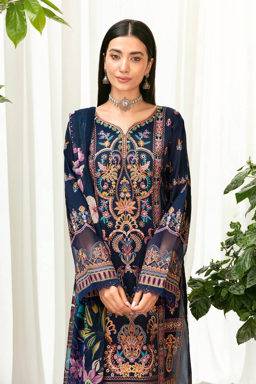 Ramsha | Mashaal Luxury Lawn | L-802 - Pakistani Designer Dress - by Ramsha | Type: Luxury - 100% Original at Saira Sultan