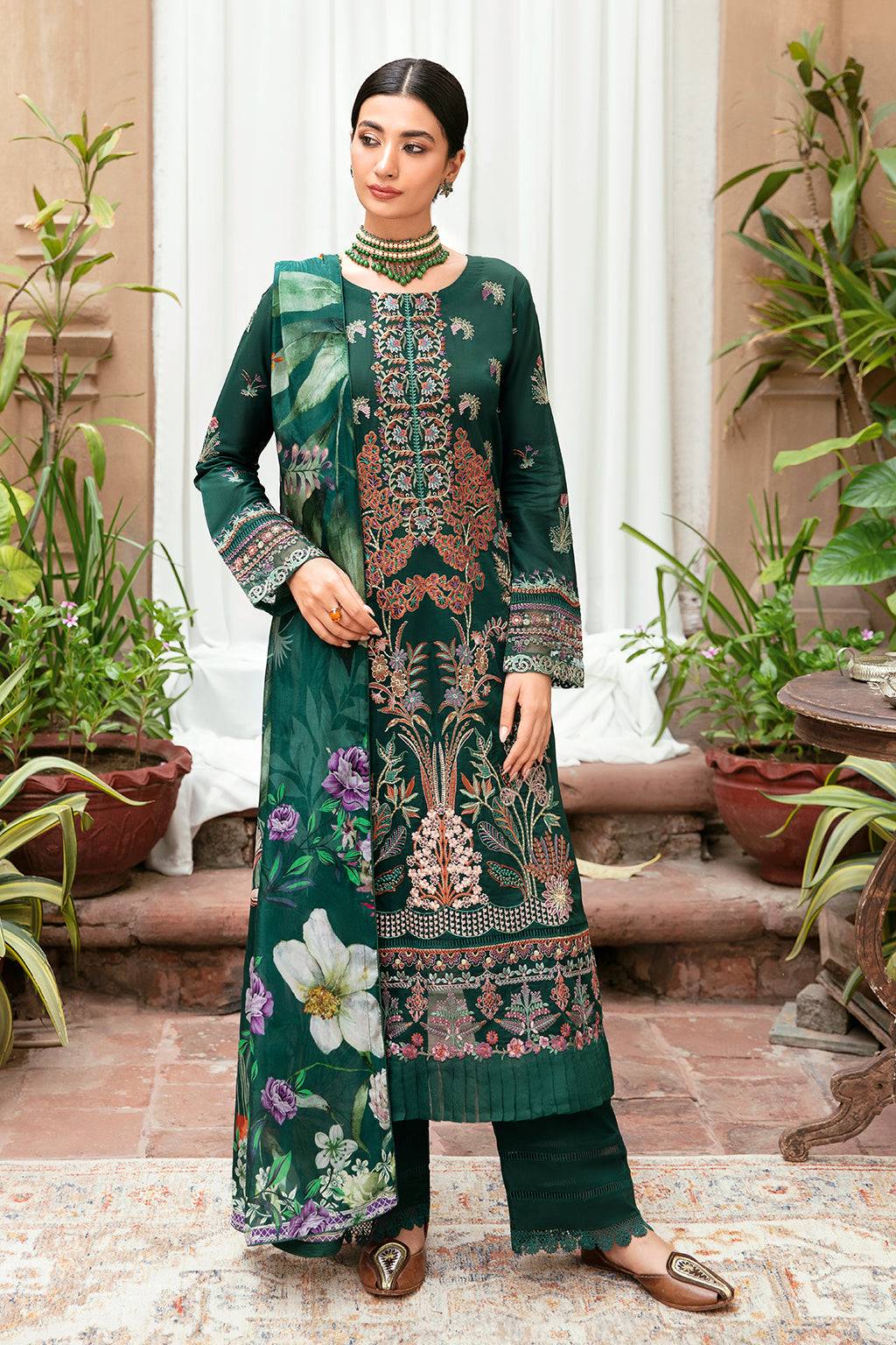 Ramsha | Mashaal Luxury Lawn | L-801 - Pakistani Designer Dress - by Ramsha | Type: Luxury - 100% Original at Saira Sultan